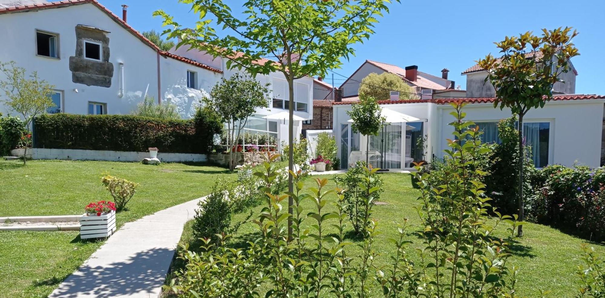 Casas Turisticas Lar Jardin - Parking Privado Santiago de Compostela Bagian luar foto